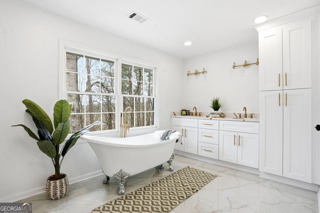 2958 Applewood Court NE, Atlanta, GA 30345