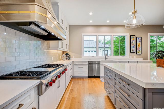 605 Morningside, Terrell Hills, TX 78209