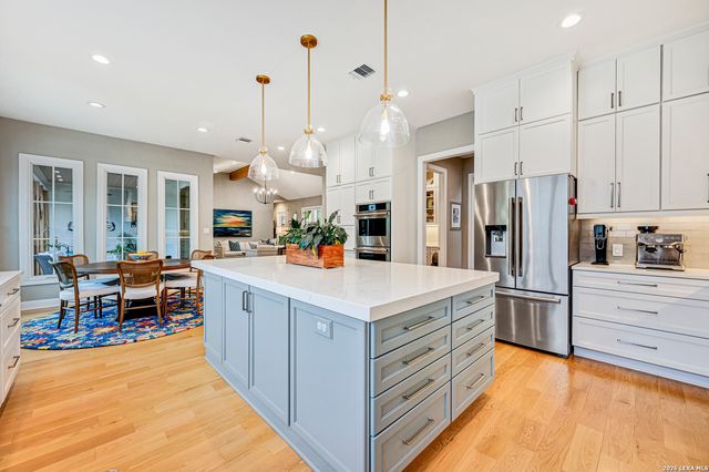 605 Morningside, Terrell Hills, TX 78209