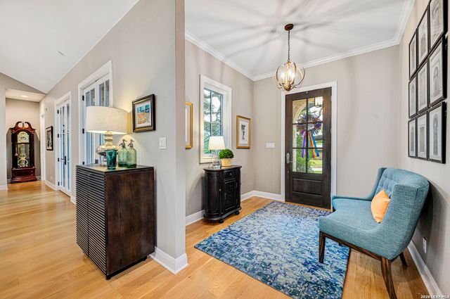 605 Morningside, Terrell Hills, TX 78209