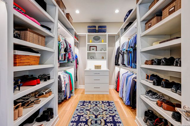 605 Morningside, Terrell Hills, TX 78209