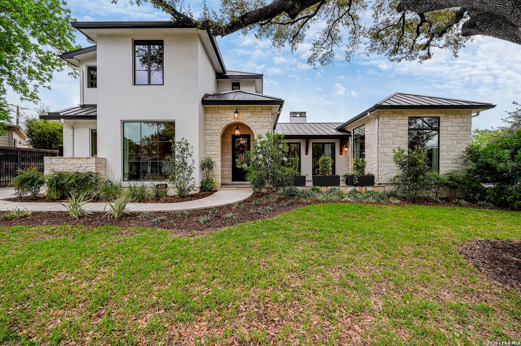 605 Morningside, Terrell Hills, TX 78209