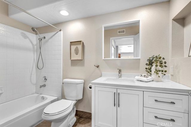 28 Alicante, Aliso Viejo, CA 92656