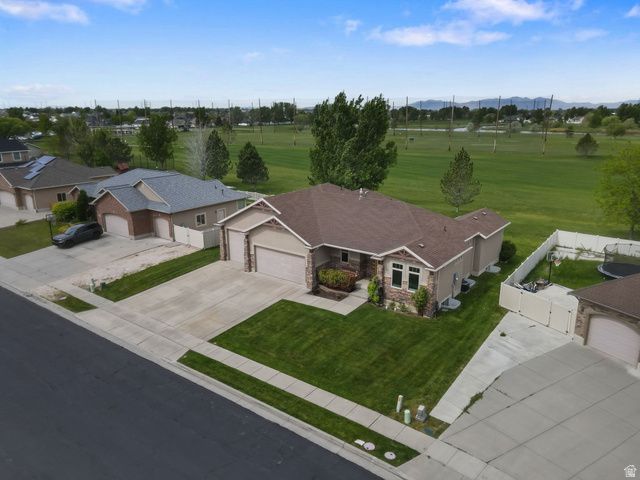 3591 N 2550 W, Farr West, UT 84404