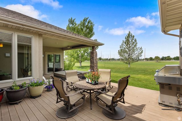 3591 N 2550 W, Farr West, UT 84404