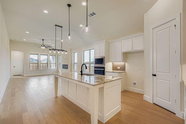 838 Stone Grove Road, Lavon, TX 75166