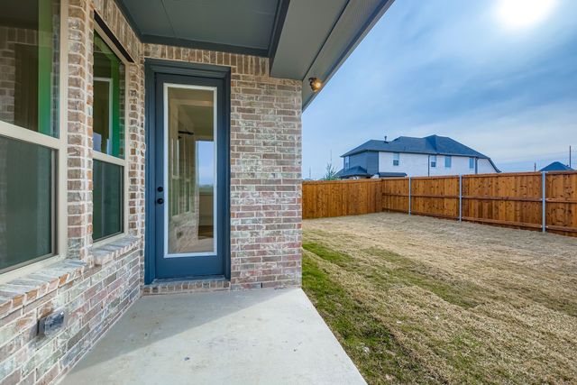 838 Stone Grove Road, Lavon, TX 75166