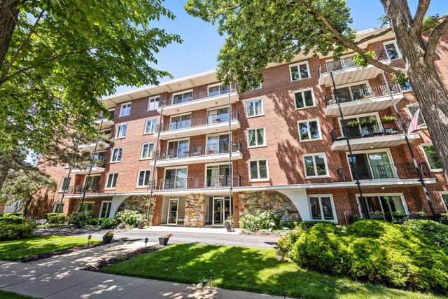 2333 Central Street 206, Evanston, IL 60201