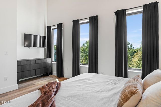 519 New Venture Way, Sevierville, TN 37876