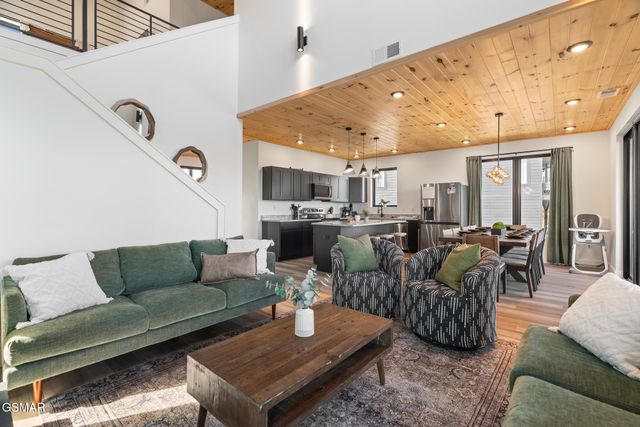 519 New Venture Way, Sevierville, TN 37876