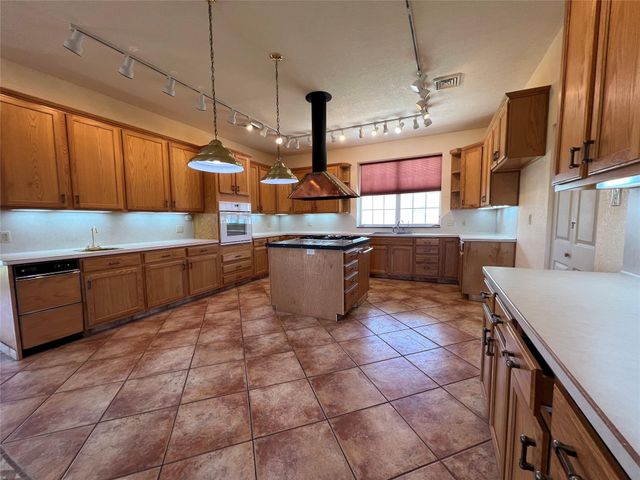 333 County Road 497, Taylor, TX 76574