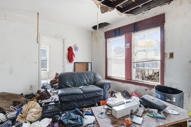 122 W 150th Street, Harvey, IL 60426