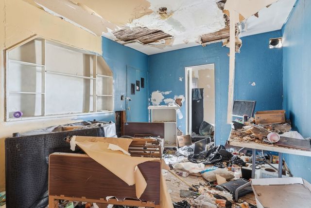 122 W 150th Street, Harvey, IL 60426