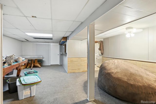 18260 Spring Court N, Fraser, MI 48026