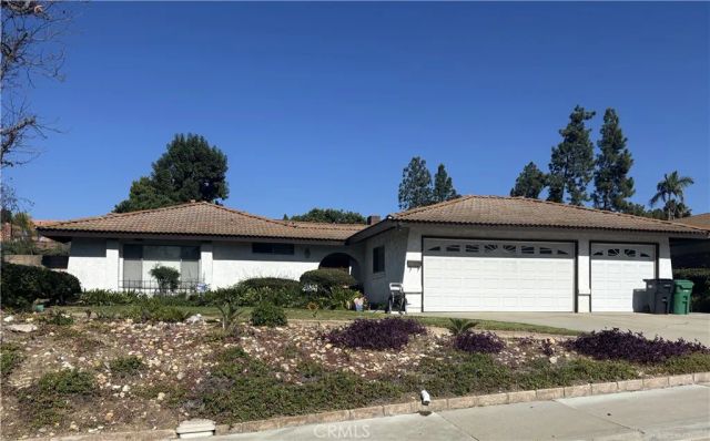 1319 Paseo Encinas, San Dimas, CA 91773