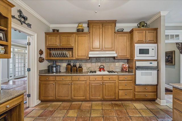 3350 WINNERS CIR, Germantown, TN 38138