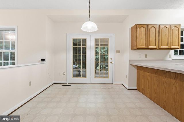 6905 HAWKINS GATE RD, La Plata, MD 20646