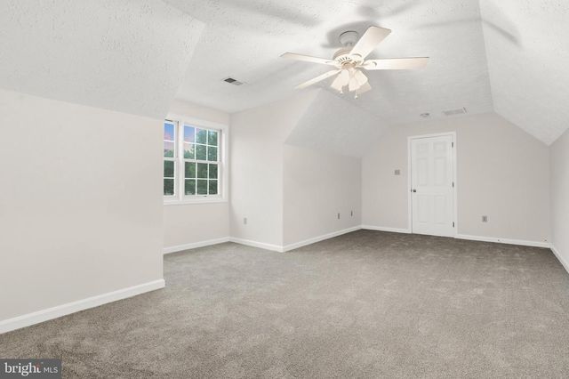 6905 HAWKINS GATE RD, La Plata, MD 20646