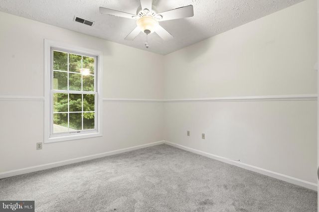 6905 HAWKINS GATE RD, La Plata, MD 20646