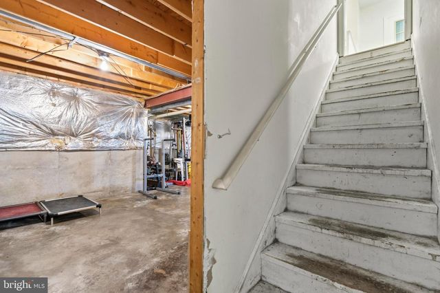 6905 HAWKINS GATE RD, La Plata, MD 20646