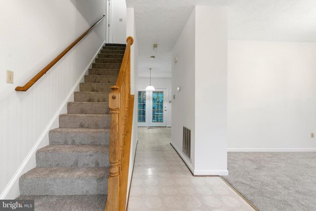 6905 HAWKINS GATE RD, La Plata, MD 20646