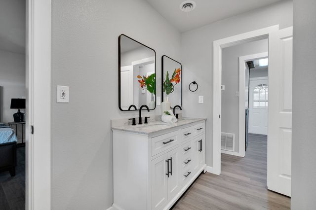 5632 Dennis Avenue, Fort Worth, TX 76114