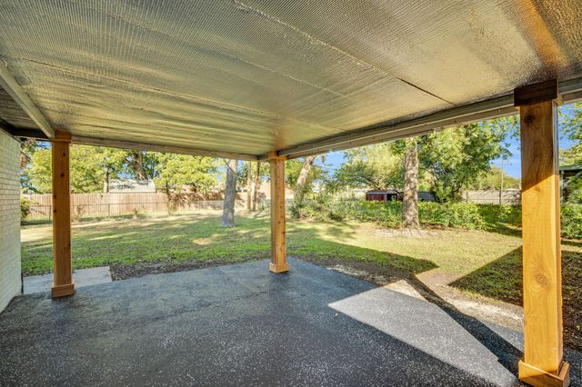 5632 Dennis Avenue, Fort Worth, TX 76114