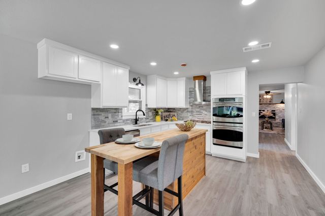 5632 Dennis Avenue, Fort Worth, TX 76114