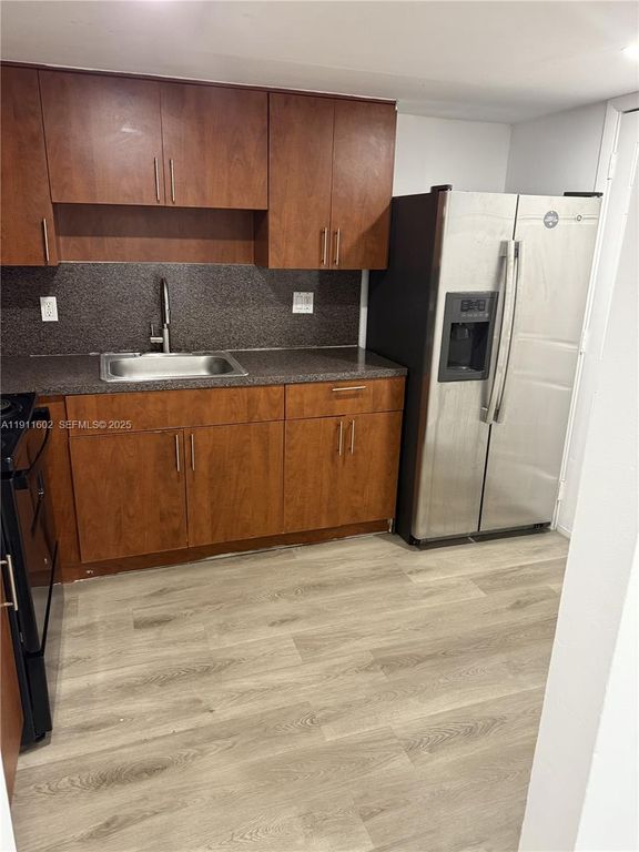 1200 SW 50th Avenue 208-3, North Lauderdale, FL 33068