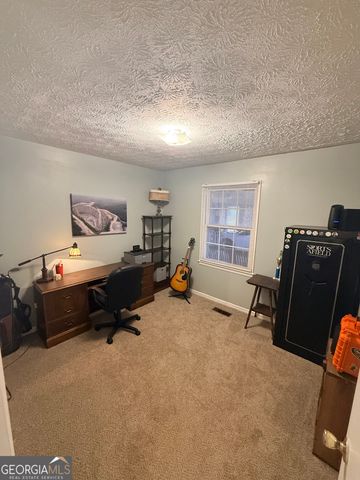 8 Horace Carter Road, Lagrange, GA 30240