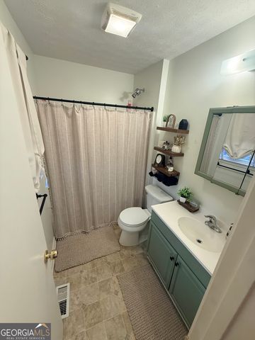 8 Horace Carter Road, Lagrange, GA 30240