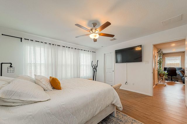 768 Delaney Cove Court, La Marque, TX 77568