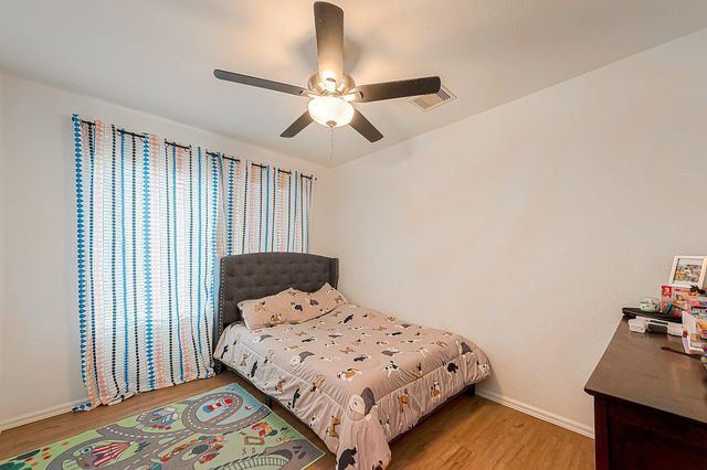 768 Delaney Cove Court, La Marque, TX 77568