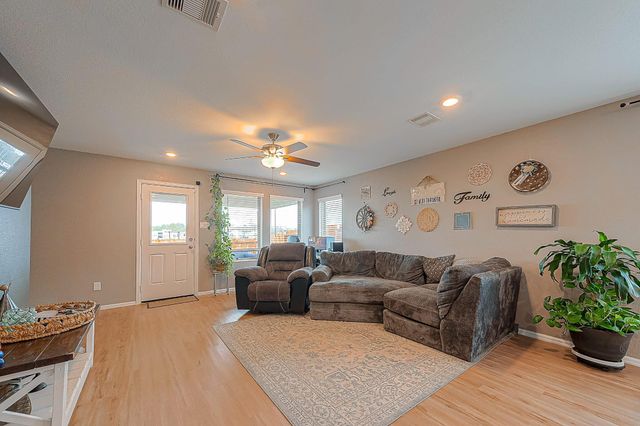 768 Delaney Cove Court, La Marque, TX 77568