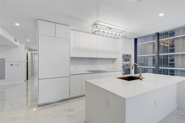 700 NE 24th Street 5601, Miami, FL 33137