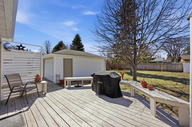 2105 6th Street S, Moorhead, MN 56560
