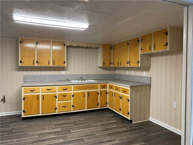 320 Charles Ave., New Kensington, PA 15068