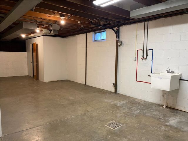 320 Charles Ave., New Kensington, PA 15068