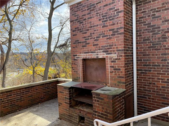 320 Charles Ave., New Kensington, PA 15068