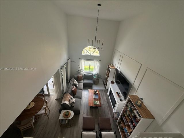 1054 SE 6th Ct, Dania Beach, FL 33004