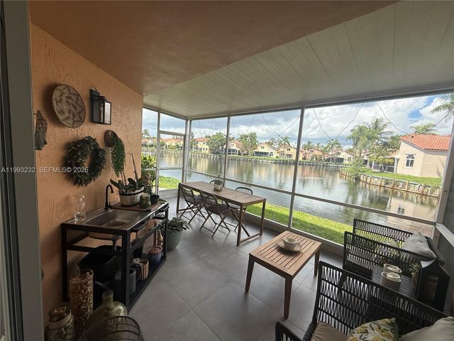 1054 SE 6th Ct, Dania Beach, FL 33004