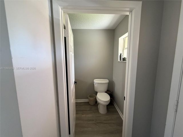 1054 SE 6th Ct, Dania Beach, FL 33004