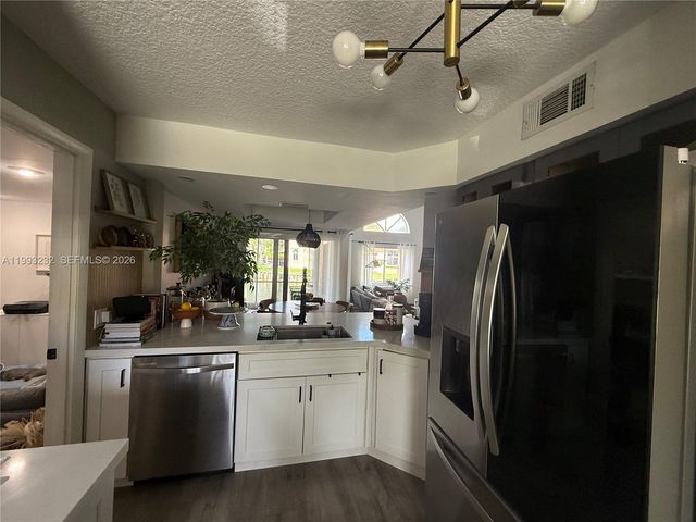 1054 SE 6th Ct, Dania Beach, FL 33004