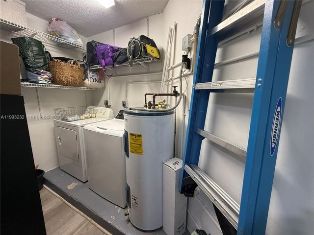 1054 SE 6th Ct, Dania Beach, FL 33004