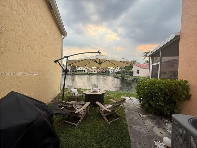 1054 SE 6th Ct, Dania Beach, FL 33004