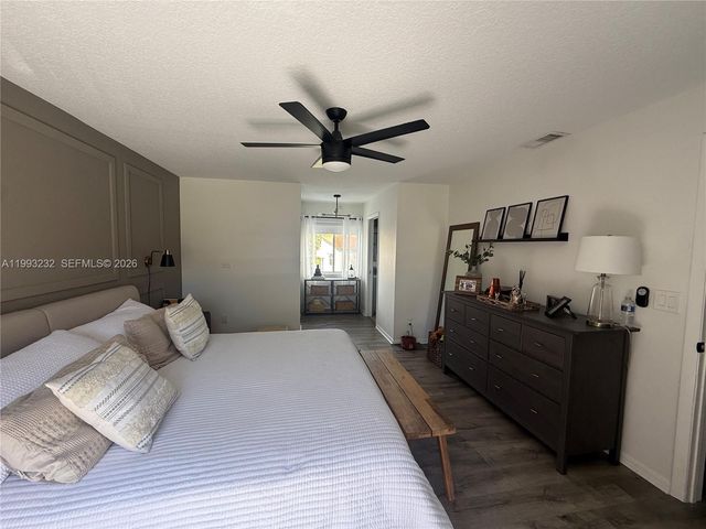 1054 SE 6th Ct, Dania Beach, FL 33004