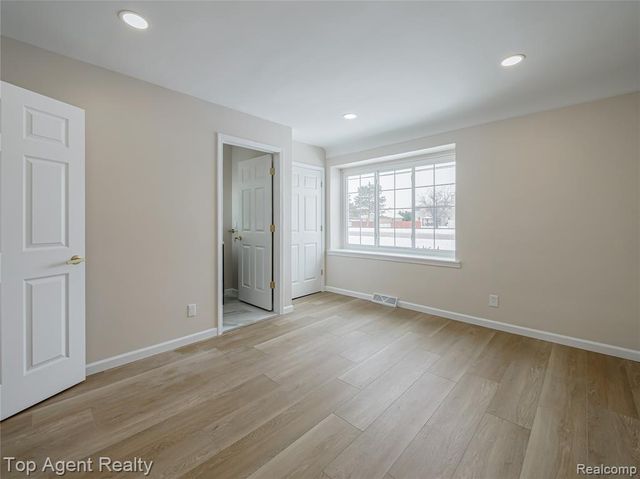 20580 21 Mile Road, Macomb, MI 48044