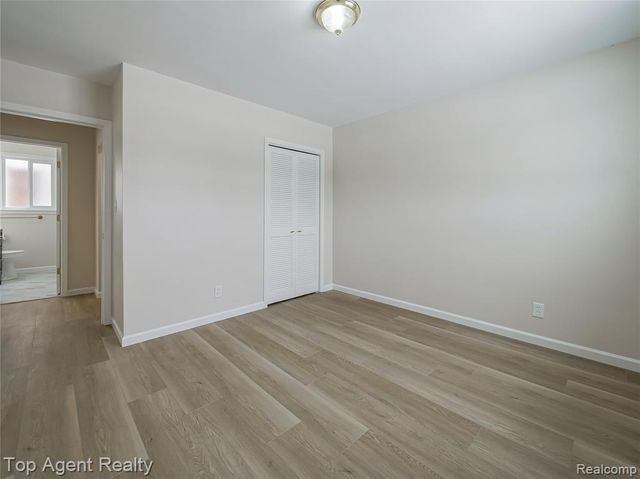 20580 21 Mile Road, Macomb, MI 48044