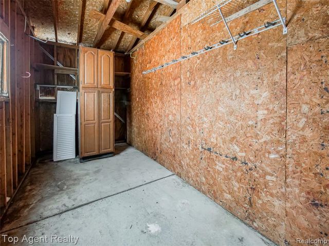 20580 21 Mile Road, Macomb, MI 48044