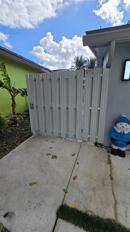 9680 NW 19th Place, Sunrise, FL 33322